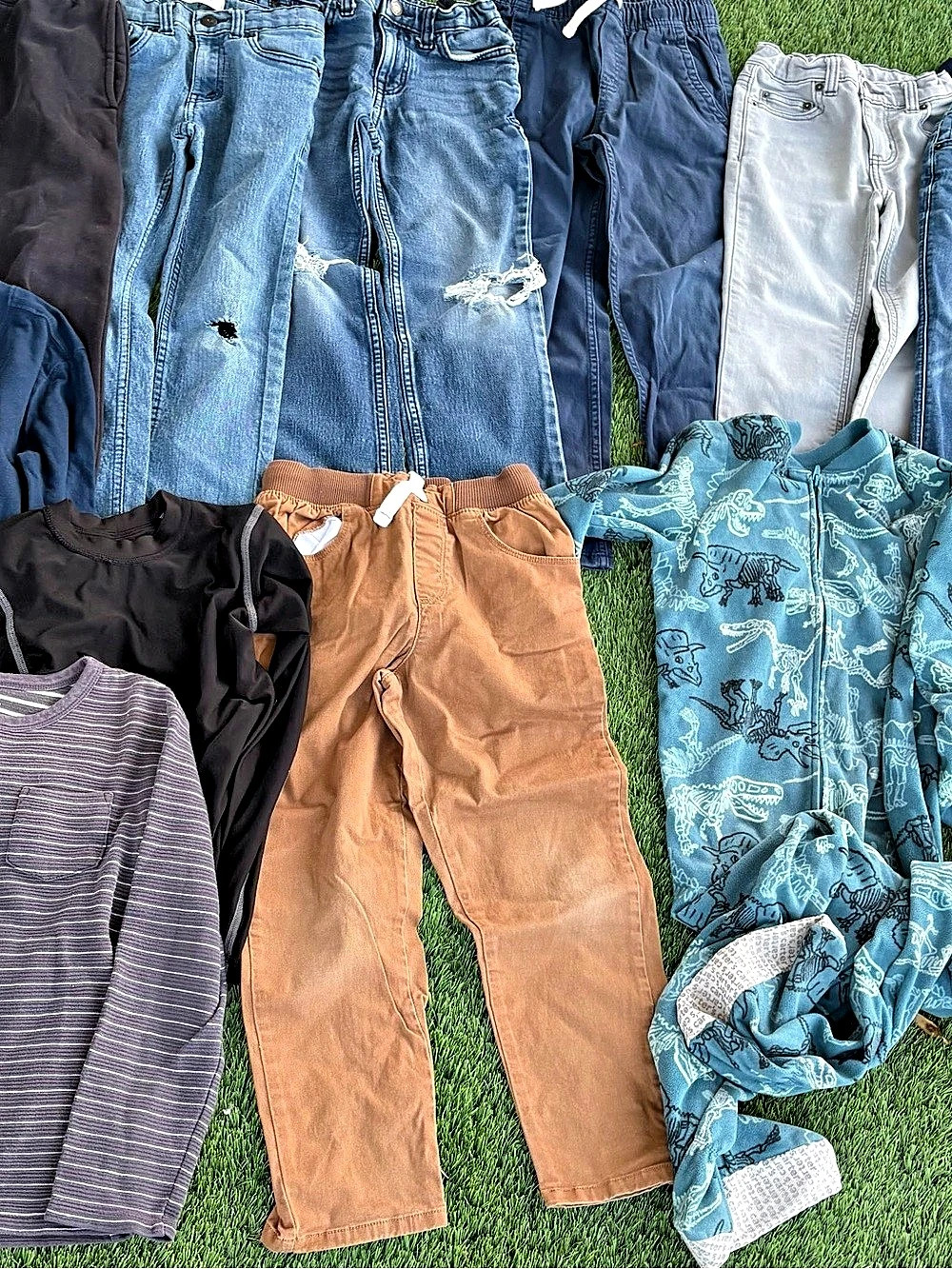 Boys Jeans and pants bundle size 6-7
